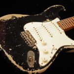 CUSTOM-MADE Stratocaster Heavy Relic Black